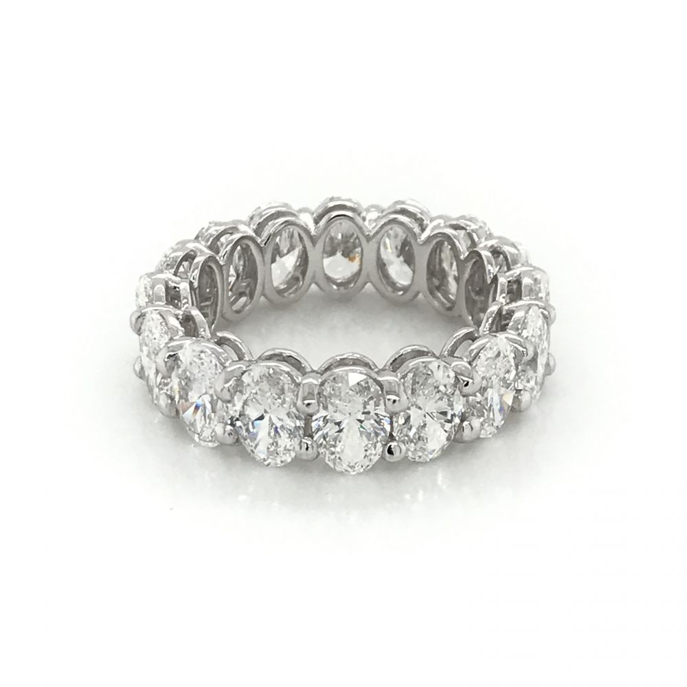 Eternity ring outlet oval diamonds