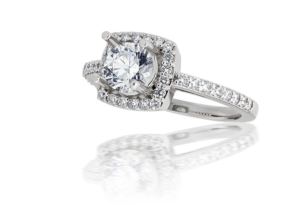 Diamond Halo Engagement Ring (Mounting)