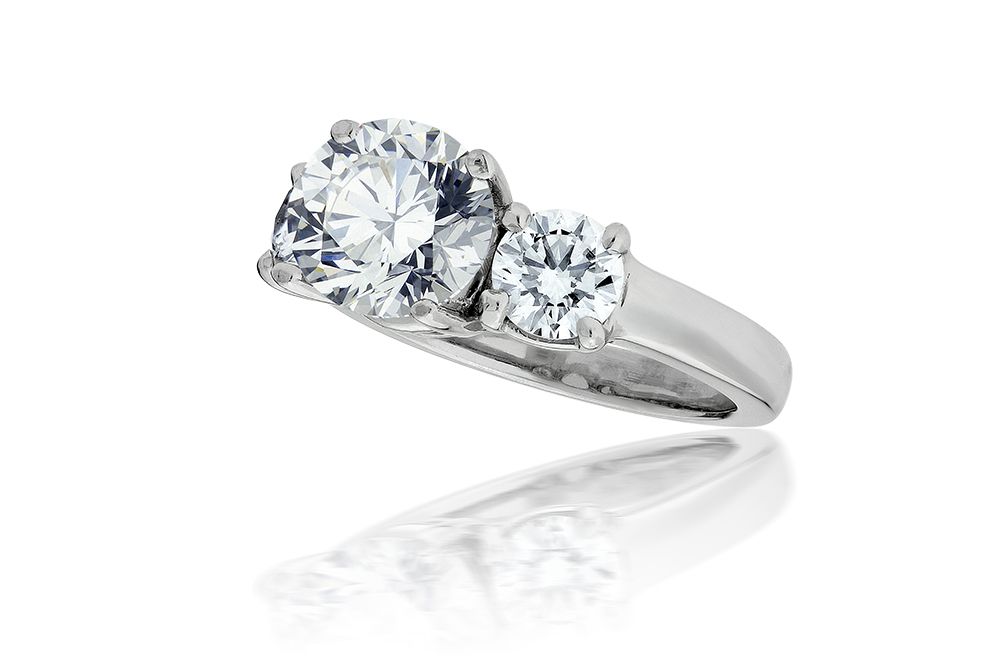 Niko - 14K White Gold Oval Three Stone Diamond Engagement Ring – Everett  Jewelry